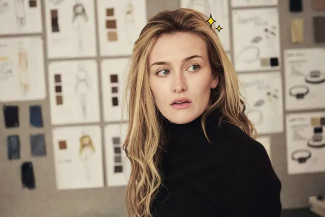 Ты захочешь носить это каждый день: 6 элементов стиля Кэролин Бассетт-Кеннеди для весны 2026