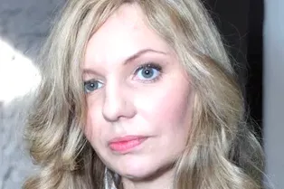 «Я оказалась в лесу голая и в наручниках»: режиссер Ольга Френкель заявила, что на нее напал маньяк «Я оказалась в лесу голая и в наручниках»: режиссер Ольга Френкель заявила, что на нее напал маньяк