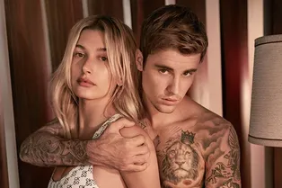 «Осторожно, сексуальная жена!»: Джастин Бибер показал пикантное фото Хейли