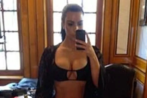 Интимные фото: продолжение с Ким Кардашьян Интимные фото: продолжение с Ким Кардашьян