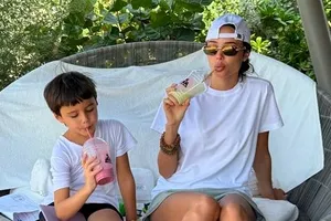 «Я в шоке. У него даже тело становится, как у меня»: Анастасия Решетова показала сына от Тимати