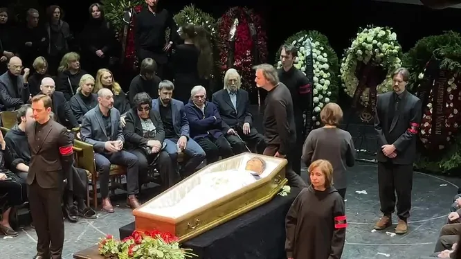 Нажми и смотри