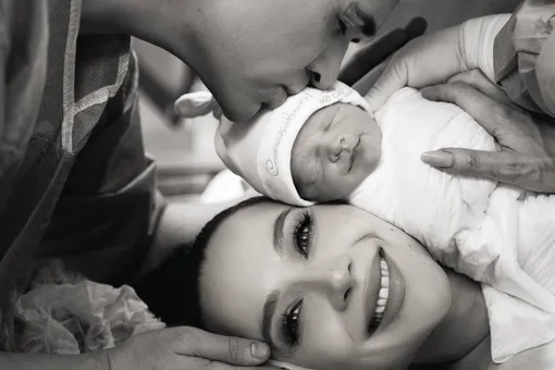 10 умилительных фото — жених Валерии Чекалиной впервые показал их новорожденного сына 10 умилительных фото — жених Валерии Чекалиной впервые показал их новорожденного сына