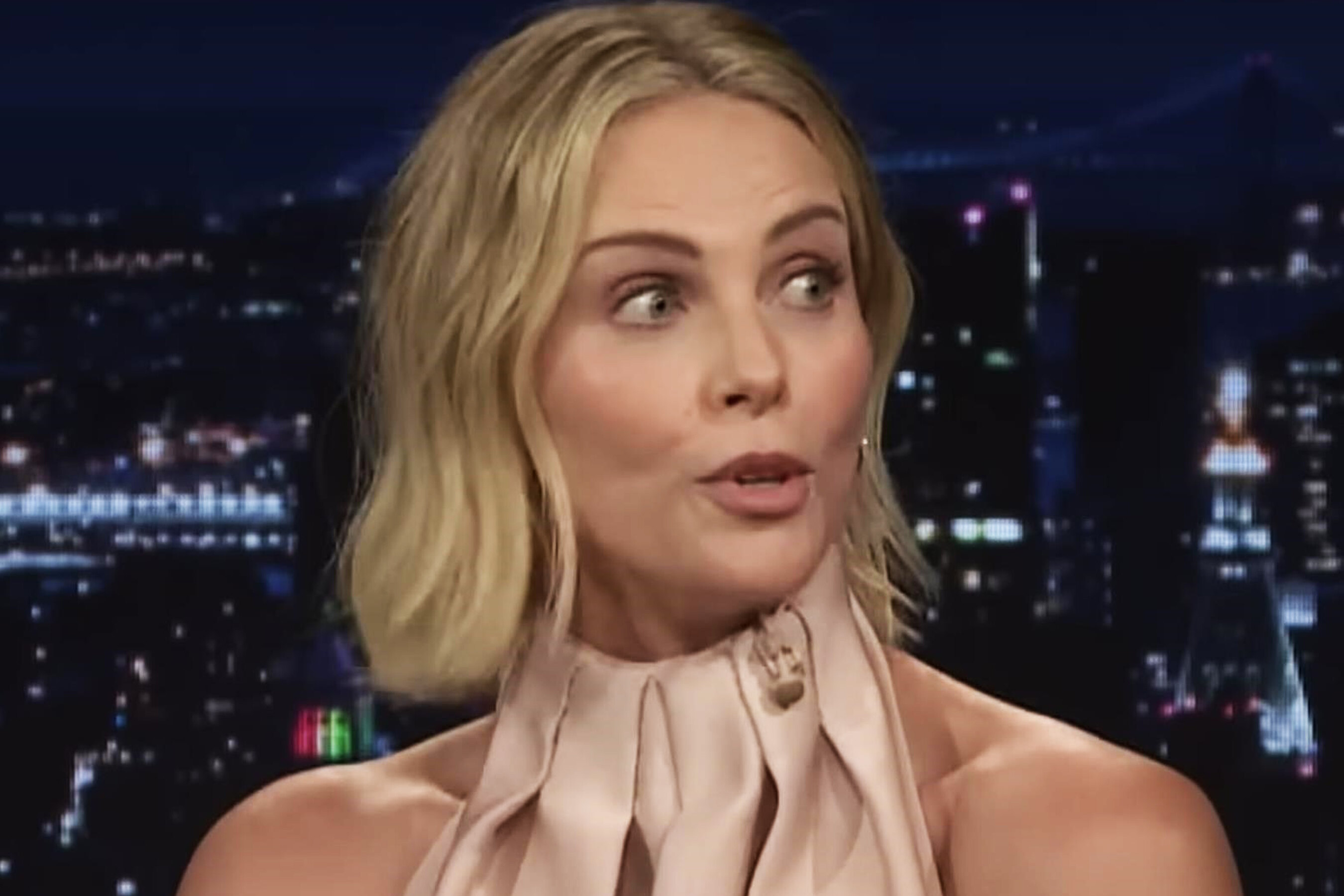 Атақты профильдегі секс Настя Коменскихпен порно көру