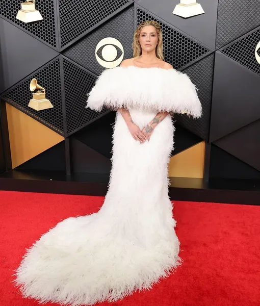 Кеша на «Грэмми»