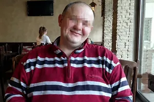 «Жертвы едва узнали своего обольстителя»: 160-килограммовый брачный аферист из Подмосковья резко похудел из-за стресса «Жертвы едва узнали своего обольстителя»: 160-килограммовый брачный аферист из Подмосковья резко похудел из-за стресса