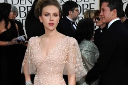 Скарлетт Йоханссон встречается с Шоном Пенном Скарлетт Йоханссон встречается с Шоном Пенном