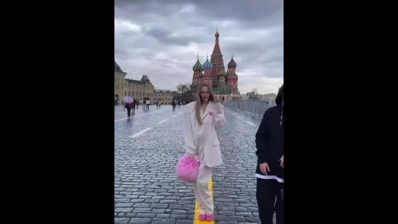Нажми и смотри