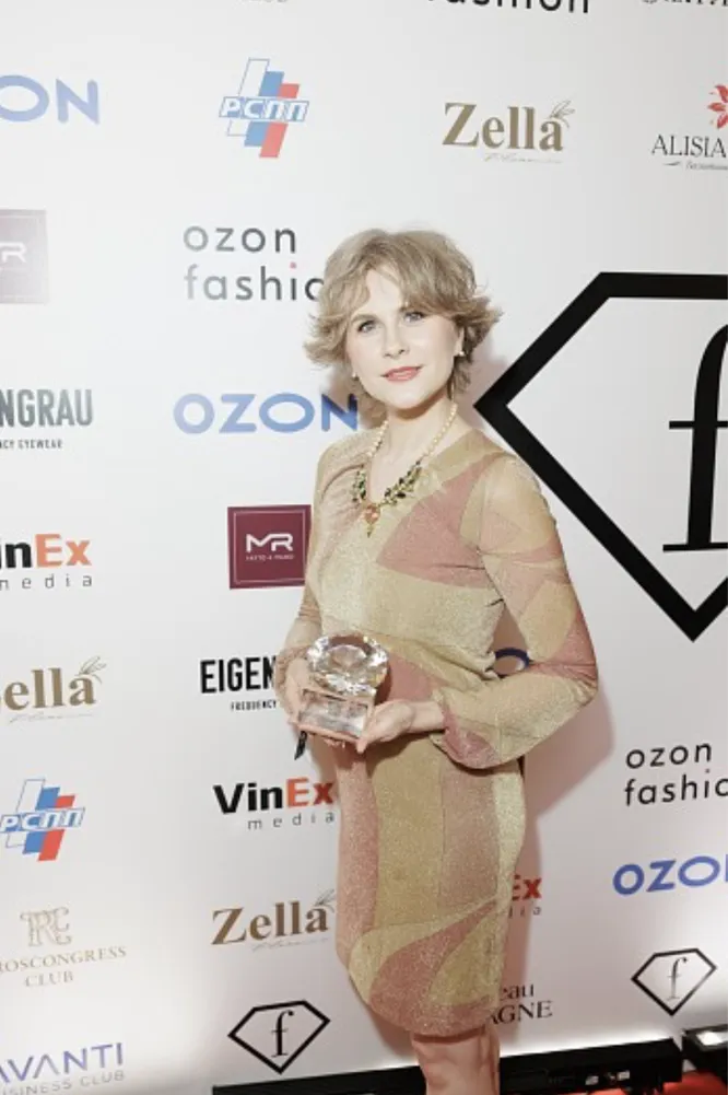 Елена Хмель Елена Хмель