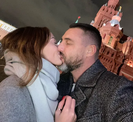 Анна Савельева стала четвертой женой Антона Батырева Анна Савельева стала четвертой женой Антона Батырева