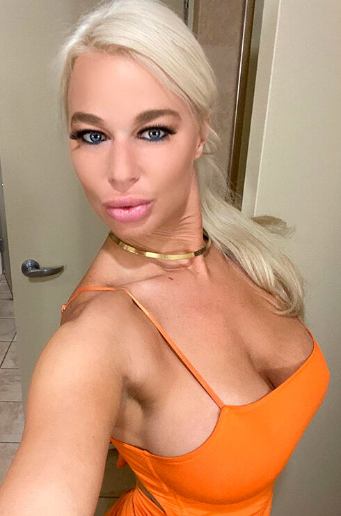 Алена Горенконың жалаңаш суреттері