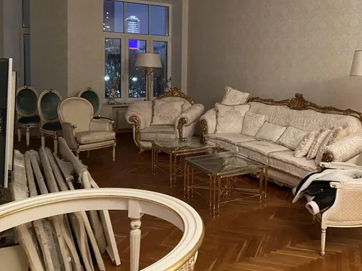 Пятикомнатная квартира в центре Москвы выставлена на продажу за 131 миллион рублей