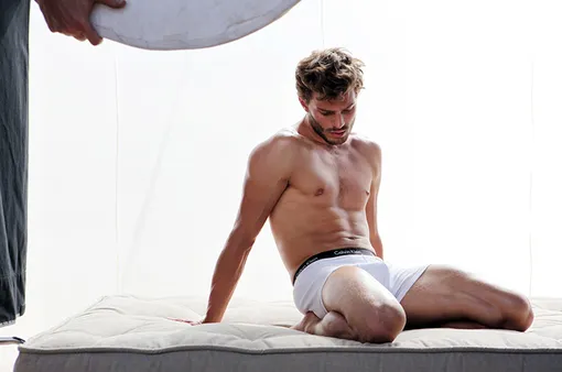 Джейми Дорнан в кампании Calvim Klein Джейми Дорнан в кампании Calvim Klein