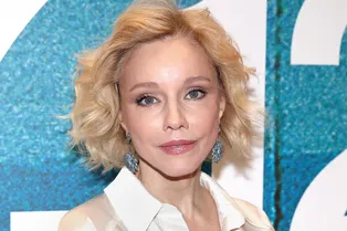 «Я позвонила Игорю в 5 утра»: Марина Зудина рассказала, как Золотовицкий помог попавшему в больницу Олегу Табакову «Я позвонила Игорю в 5 утра»: Марина Зудина рассказала, как Золотовицкий помог попавшему в больницу Олегу Табакову