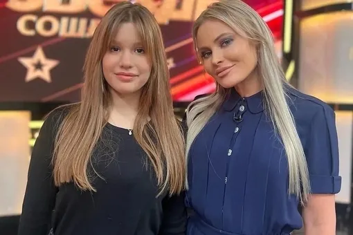 «Вся программа посвящена мне!»: Дана Борисова вместе с дочерью и мамой появилась в ток-шоу «Пусть говорят» «Вся программа посвящена мне!»: Дана Борисова вместе с дочерью и мамой появилась в ток-шоу «Пусть говорят»