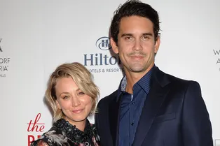 Звезда «Теории большого взрыва» Кейли Куоко разводится после двух лет брака Звезда «Теории большого взрыва» Кейли Куоко разводится после двух лет брака