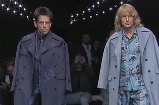 Бен Стиллер в образе Дерека Зуландера закрыл шоу Valentino в Париже Бен Стиллер в образе Дерека Зуландера закрыл шоу Valentino в Париже