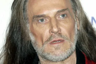 Никита Джигурда устроил дебош на шоу «Пусть говорят» Никита Джигурда устроил дебош на шоу «Пусть говорят»