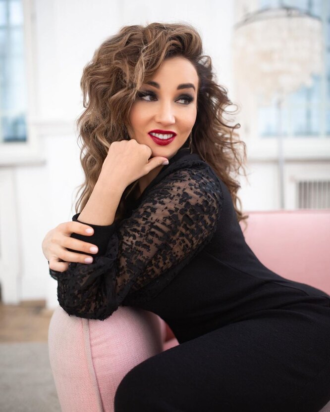 Көшелердегі экспоненттің суреттері