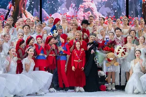 Регина Тодоренко, Лера Кудрявцева и другие на премьере ледового шоу Евгения Плющенко и Яны Рудковской «Белоснежка» Регина Тодоренко, Лера Кудрявцева и другие на премьере ледового шоу Евгения Плющенко и Яны Рудковской «Белоснежка»