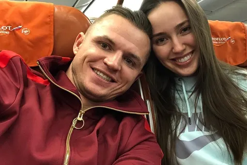 Дмитрий Тарасов и Анастасия Костенко улетели на Мальдивы Дмитрий Тарасов и Анастасия Костенко улетели на Мальдивы