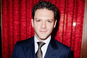 «Мне есть на кого опереться и кого любить»: Константин Крюков в день рождения показал редкое фото с женой