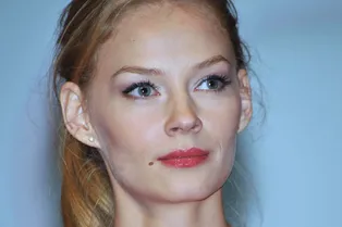 «Утонченная статуэтка!»: похудевшая Светлана Ходченкова очаровала поклонников «Утонченная статуэтка!»: похудевшая Светлана Ходченкова очаровала поклонников