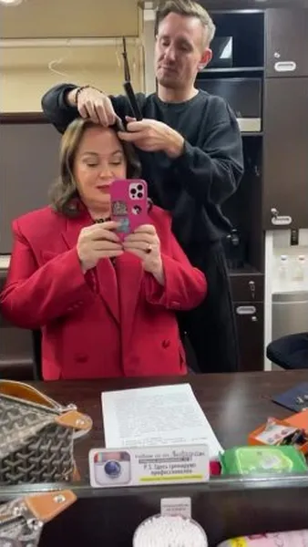 Нажми и смотри