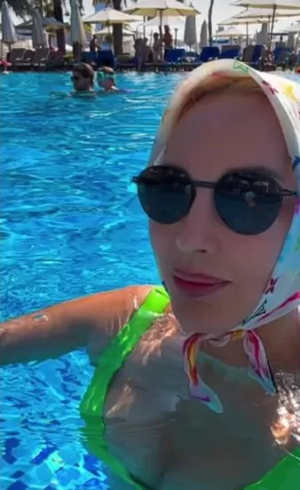 Нажми и смотри