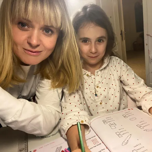 Анна Михалкова с дочерью Лидией Анна Михалкова с дочерью Лидией