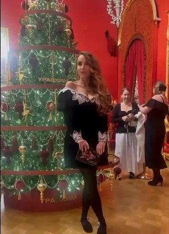 Нажми и смотри