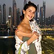 «Главное — не родить раньше срока»: беременная Лиза Моряк в бикини появилась на пляже в Дубае