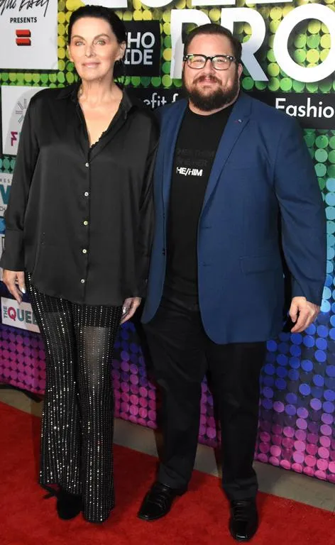 Шара Блю Матес и Чез Боно поженились Шара Блю Матес и Чез Боно поженились