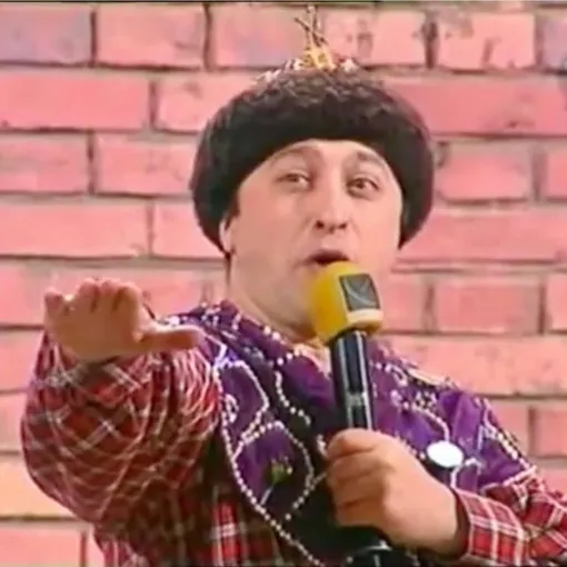 Павел Козмопулос в составе «Сборной Пятигорска» стал чемпионом Высшей лиги КВН 2004 года Павел Козмопулос в составе «Сборной Пятигорска» стал чемпионом Высшей лиги КВН 2004 года