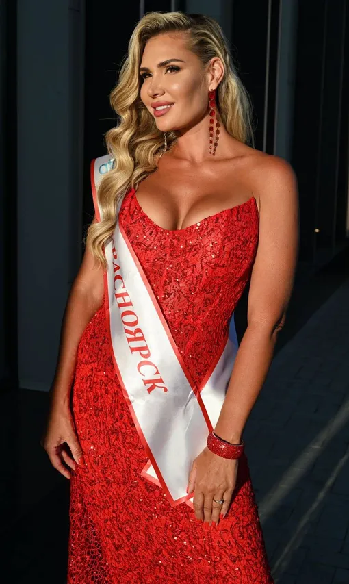 Екатерина Никитина из Красноярска выиграла конкурс красоты «Mrs. Supranational 2025»