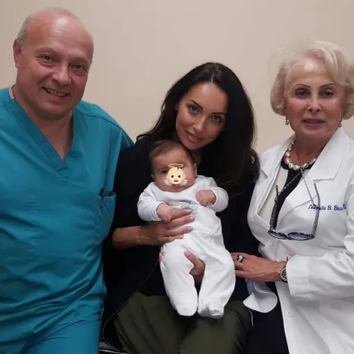 Алсу сообщила, что Олег Бесс трижды принимал у нее роды