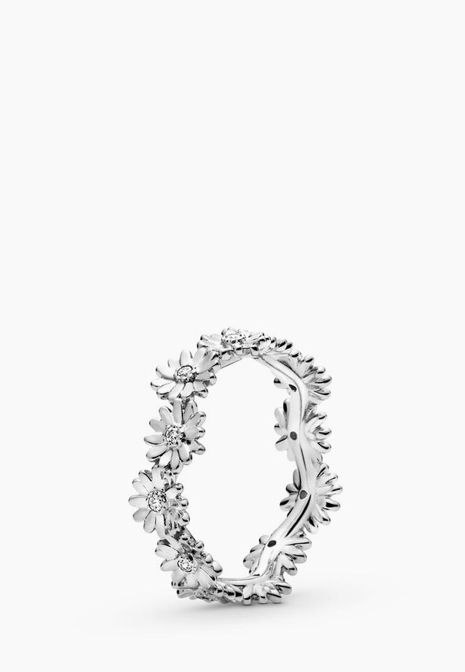 Серебряное кольцо Pandora, 4990 руб.