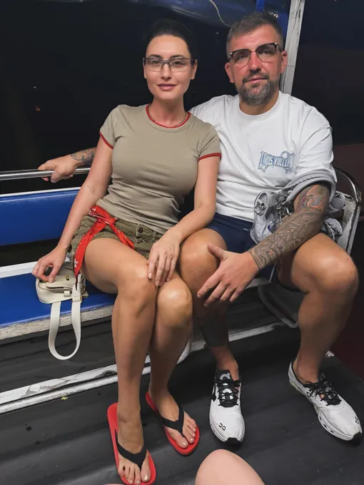 Елена Пинская и Баста в Таиланде