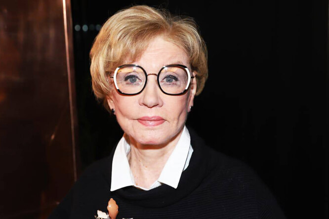 Rare guests of the red carpet appeared at the premiere: Vera Alentova, Menshikov and his wife and other stars