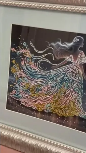 Нажми и смотри