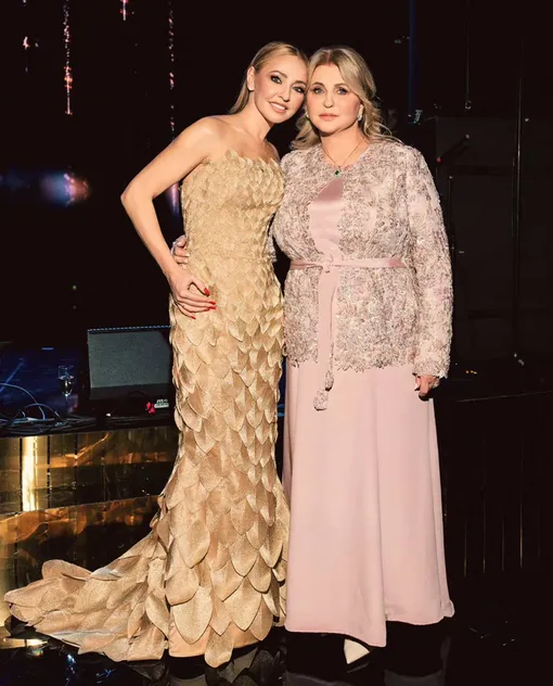 Татьяна Навка с мамой