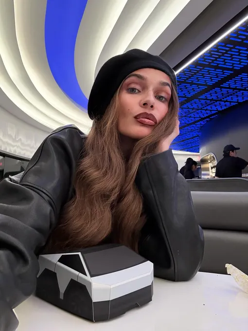 Алена Водонаева заступилась за Анну Семенович