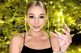 «Я решила позаниматься ерундой!»: Настя Ивлеева отказалась от алкоголя на месяц «Я решила позаниматься ерундой!»: Настя Ивлеева отказалась от алкоголя на месяц