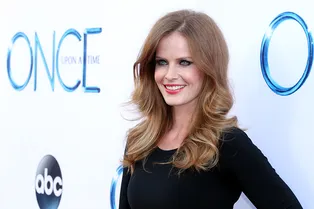 Ребекка Мэйдер стала невестой