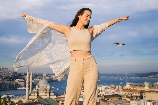 Юлия Довганишина, Анастасия Стоцкая и Ирина Потехина о мюзикле «Последняя сказка», большой мечте и планах на будущее Юлия Довганишина, Анастасия Стоцкая и Ирина Потехина о мюзикле «Последняя сказка», большой мечте и планах на будущее