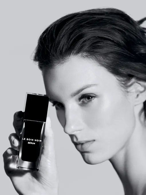 Сыворотка Le Soin Noir, Givenchy