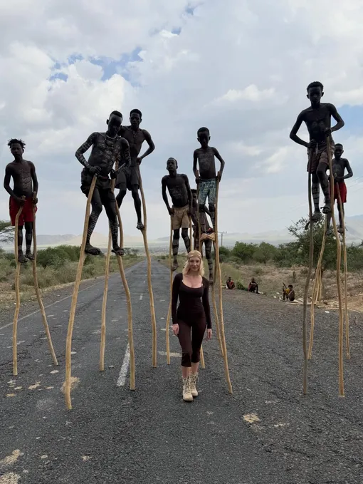 Настя Ивлеева в Африке