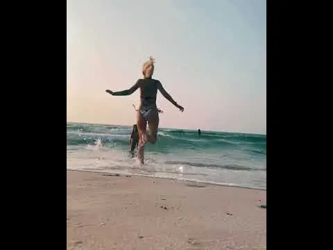Нажми и смотри