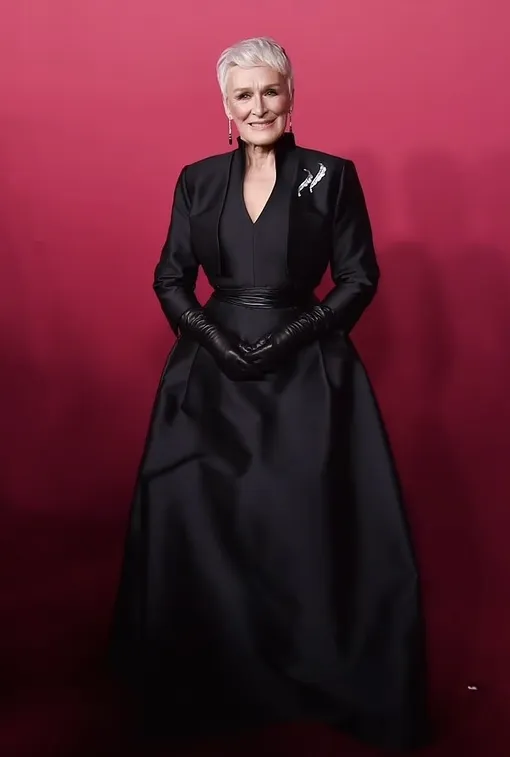 Гленн Клоуз предпочла аутфит total black Гленн Клоуз предпочла аутфит total black