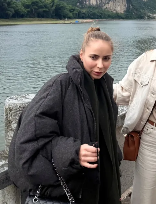 Александра Жулина путешествует с мамой и сестрой Александра Жулина путешествует с мамой и сестрой